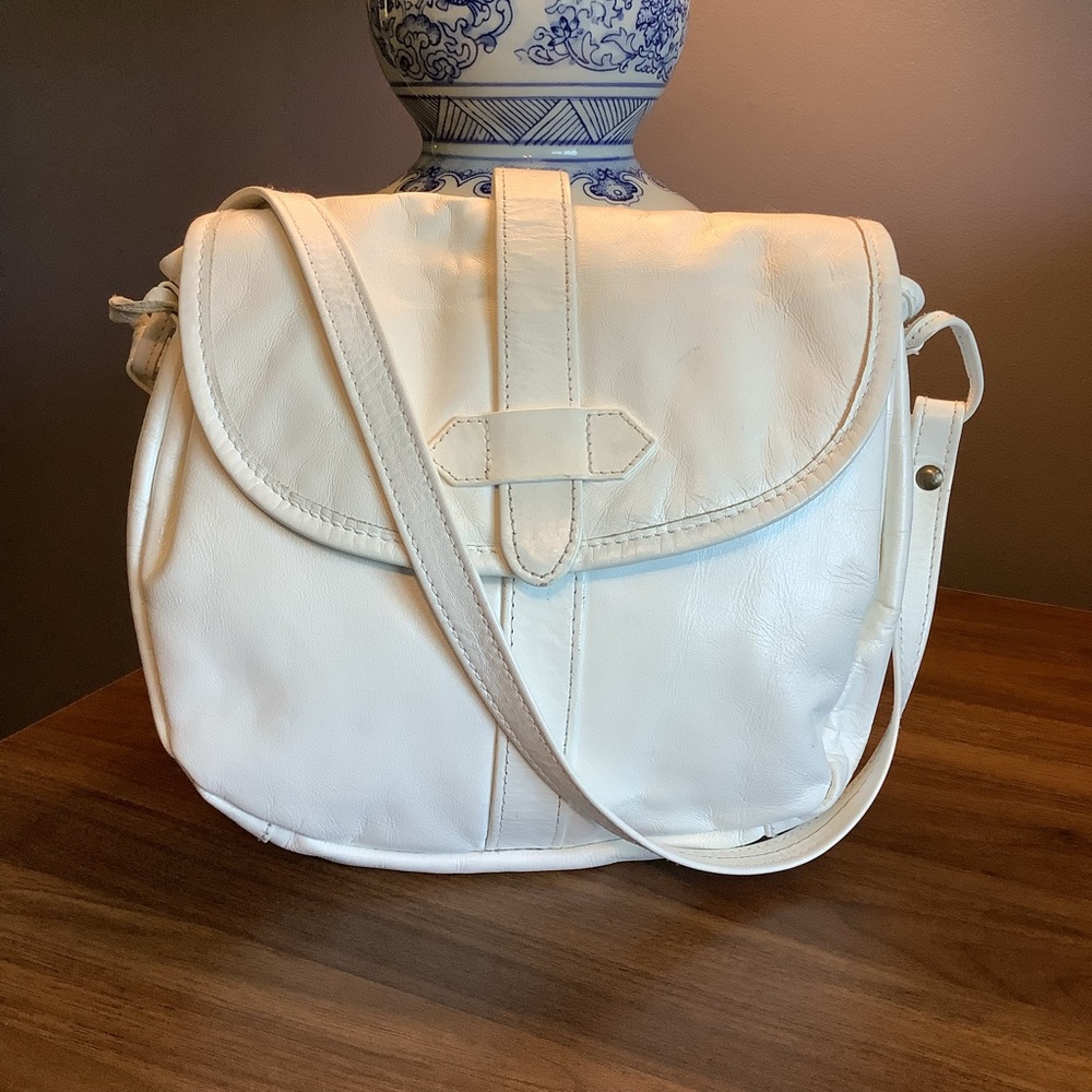 Summer White Leather Shoulder Bag